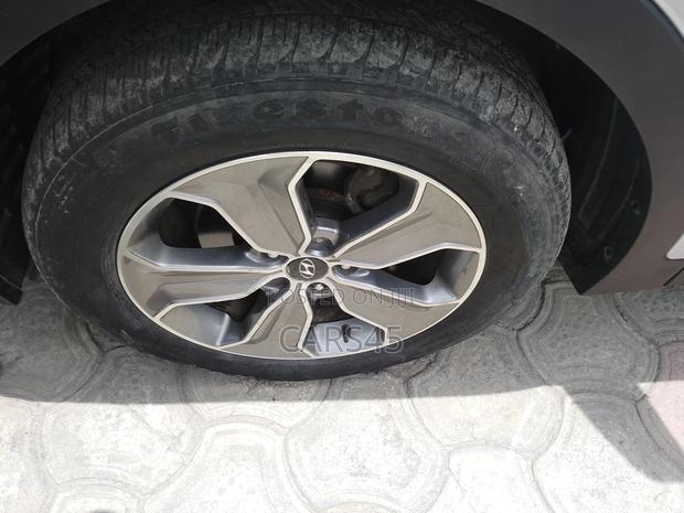 Hyundai Santa Fe 2016 Silver