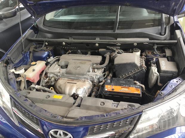 Toyota RAV4 2015 Blue