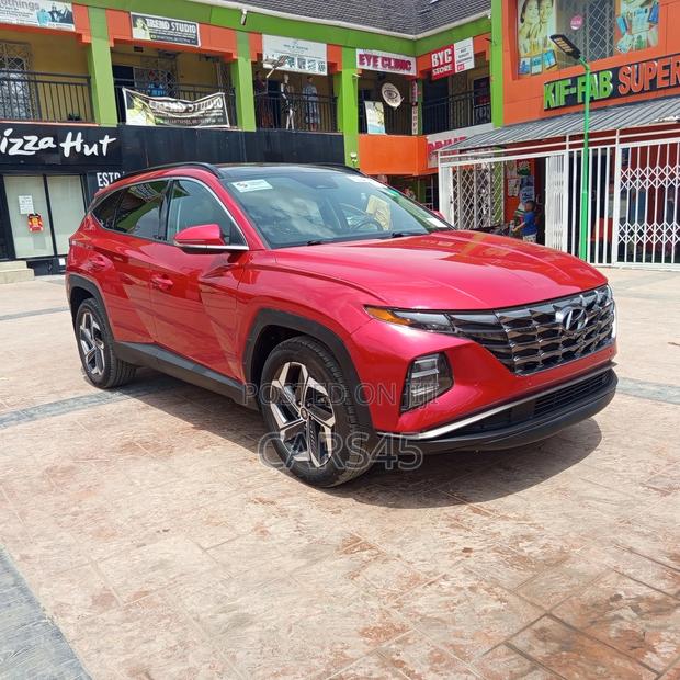 Hyundai Tucson 2023 Red