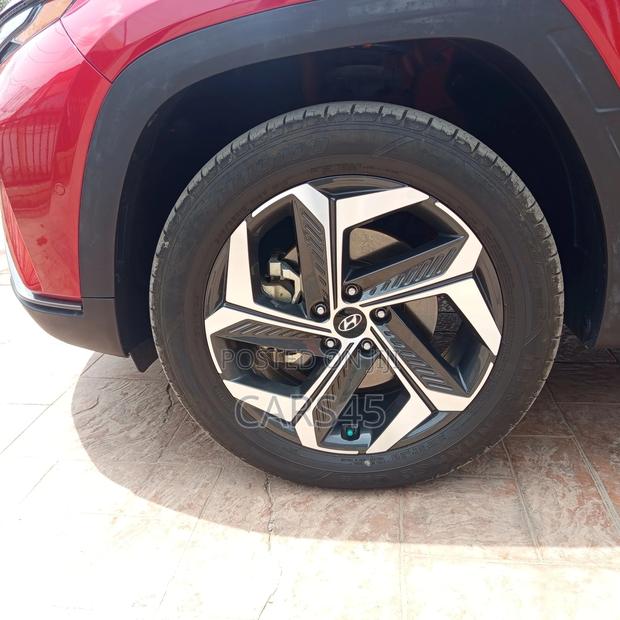 Hyundai Tucson 2023 Red