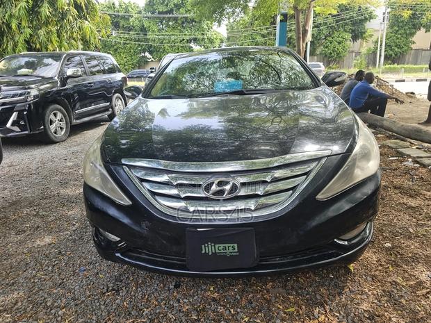 Hyundai Sonata 2012 Black