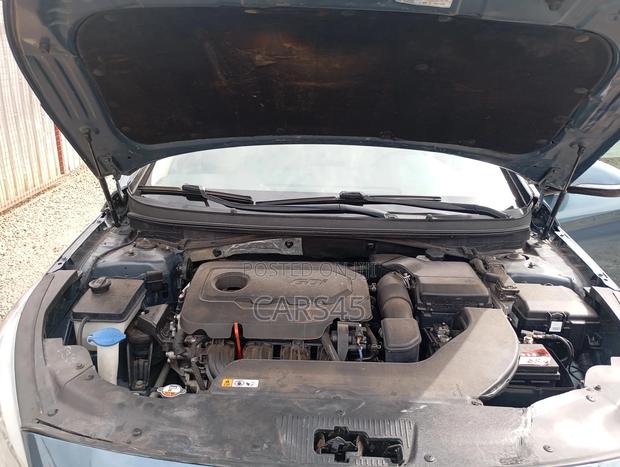Hyundai Sonata 2016 Blue