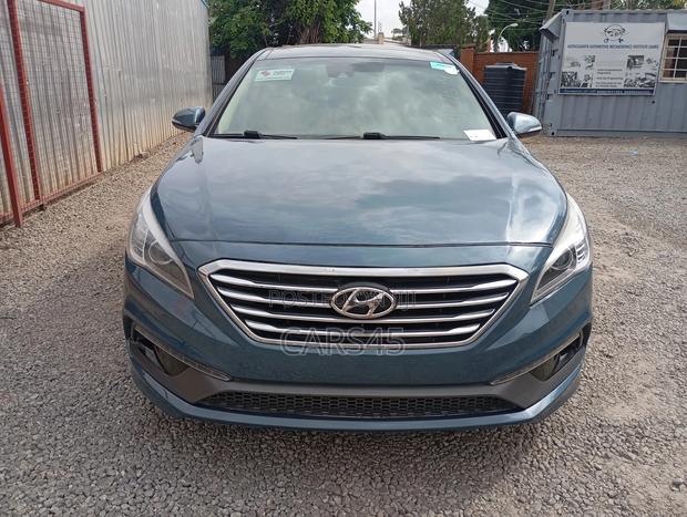 Hyundai Sonata 2016 Blue