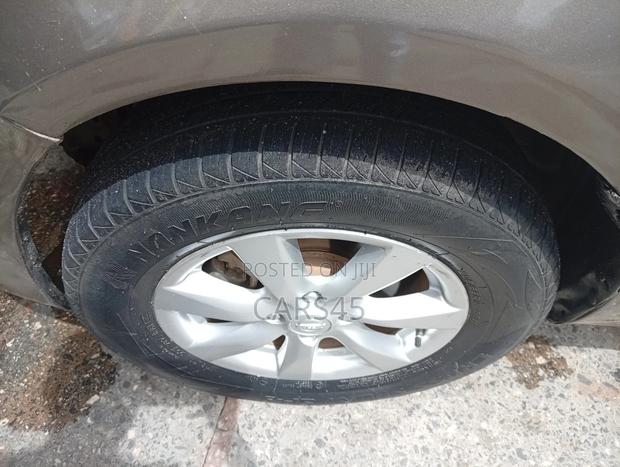 Nissan Almera 2015 Gray