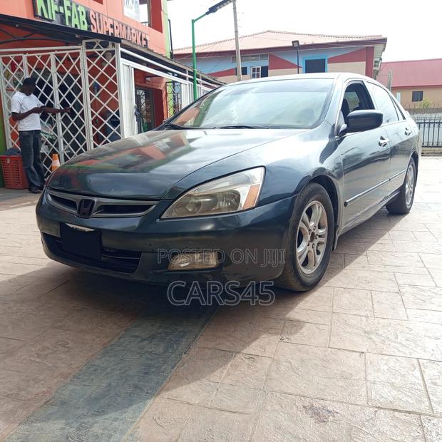 Honda Accord 2006 Gray