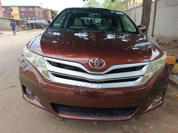 Toyota Venza 2009 Brown