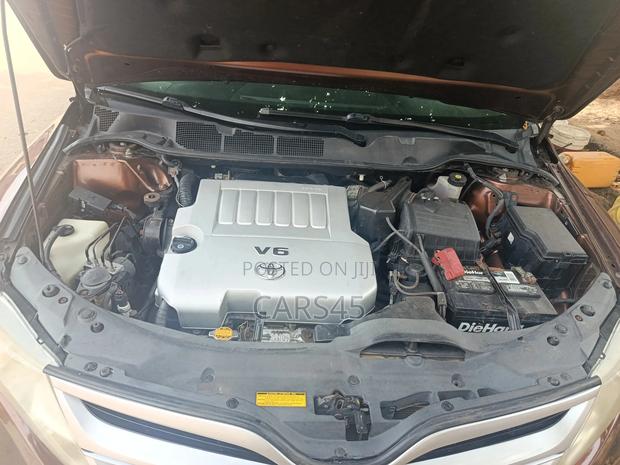 Toyota Venza 2009 Brown