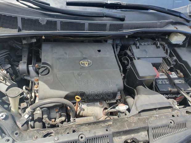 Toyota Sienna 2012 Black