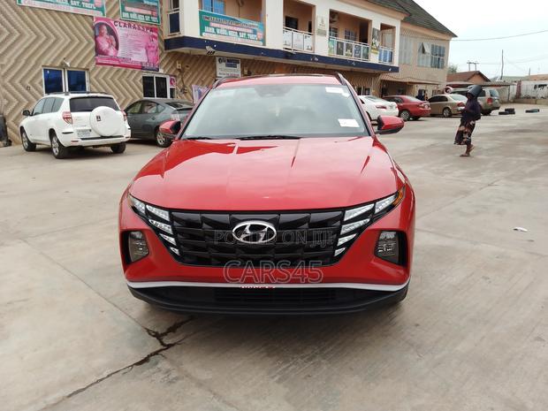 Hyundai Tucson 2022 Red