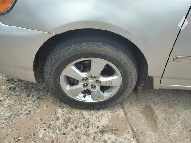 Toyota Corolla 2005 Silver
