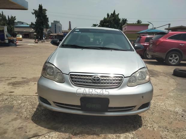 Toyota Corolla 2005 Silver