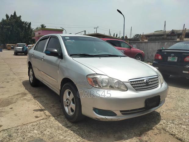 Toyota Corolla 2005 Silver