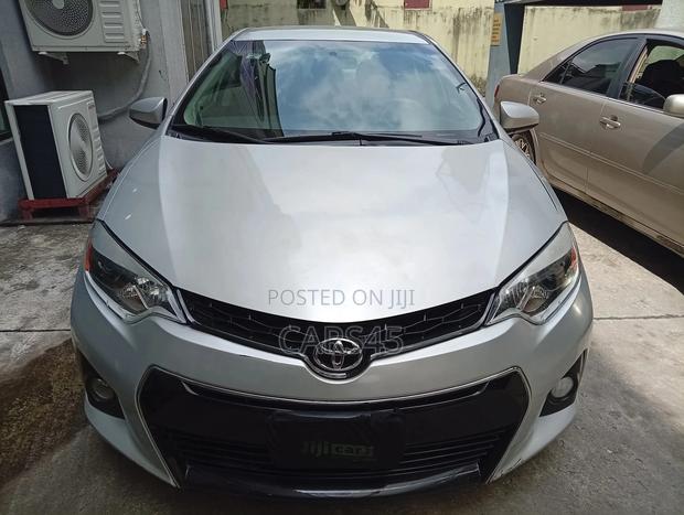 Toyota Corolla 2016 Silver
