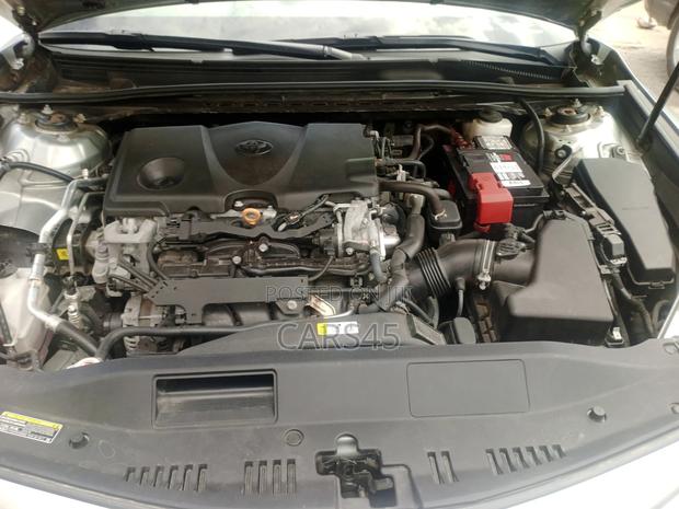 Toyota Camry 2020 Silver
