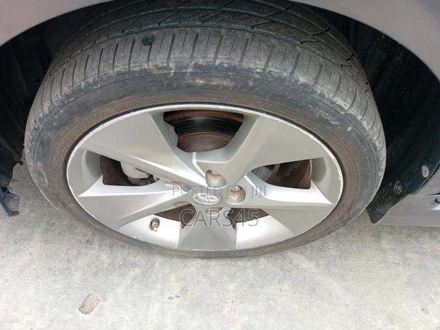Toyota Camry 2014 Gray