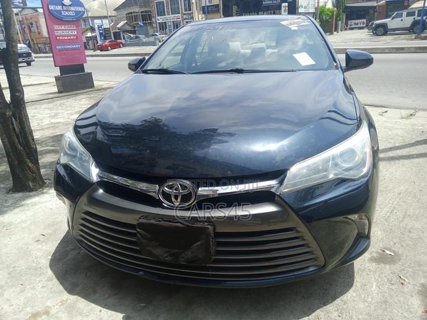 Toyota Camry LE 4dr Sedan (2.5L 4cyl 6A) 2016 Blue