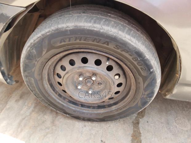 Toyota Corolla 2005 Gray