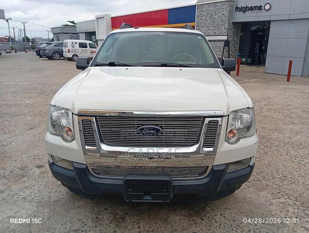 Ford Explorer 2009 White