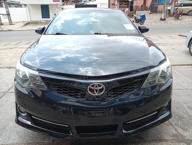 Toyota Camry 2014 Black