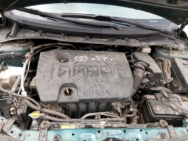 Toyota Corolla 2009 Green