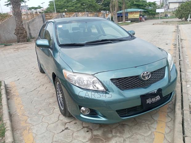 Toyota Corolla 2009 Green