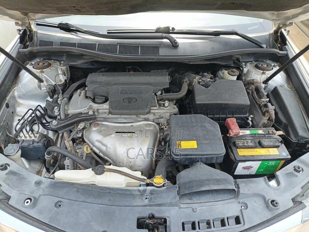 Toyota Camry 2014 Silver