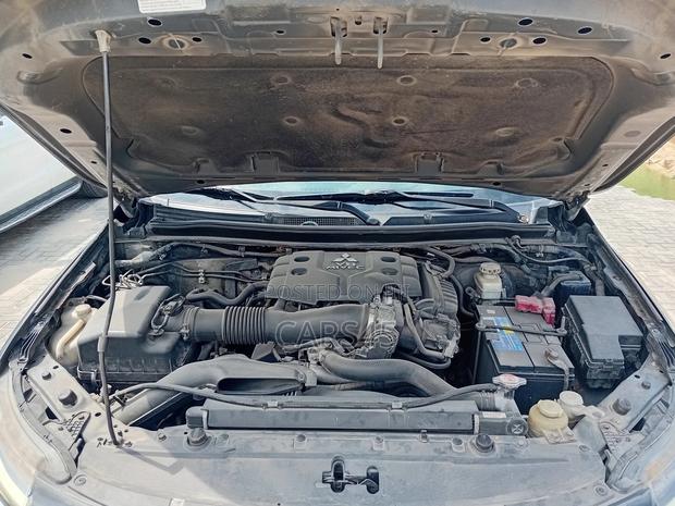 Mitsubishi Pajero Sport GLX 2019 Gray