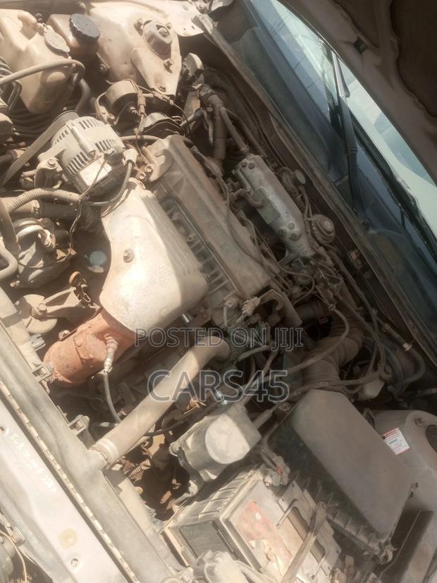 Toyota Camry CE 4dr Sedan (2.2L 4cyl 4A) 2000 Gray