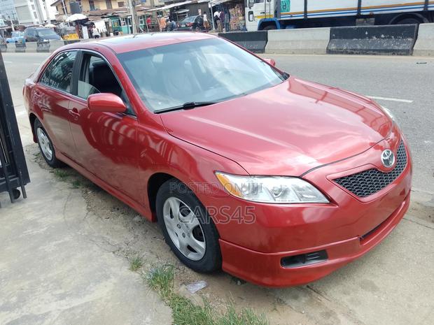Toyota Camry 2009 Red