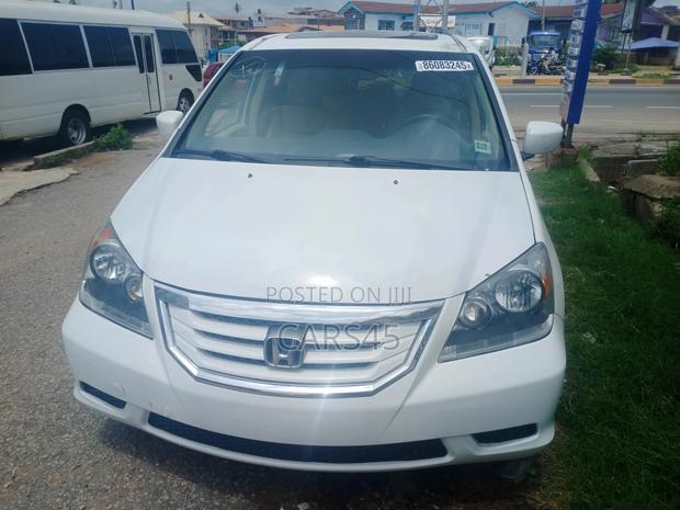 Honda Odyssey 2010 White
