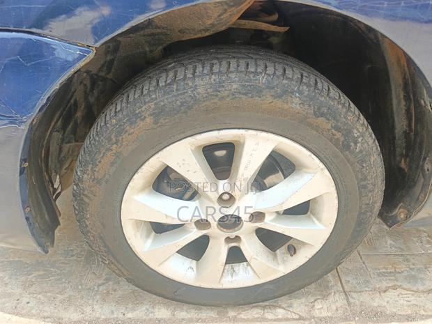 Nissan Sentra 2010 Blue