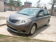 Toyota Sienna 2014 Gray for sale