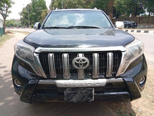 Toyota Land Cruiser Prado 2010 Black