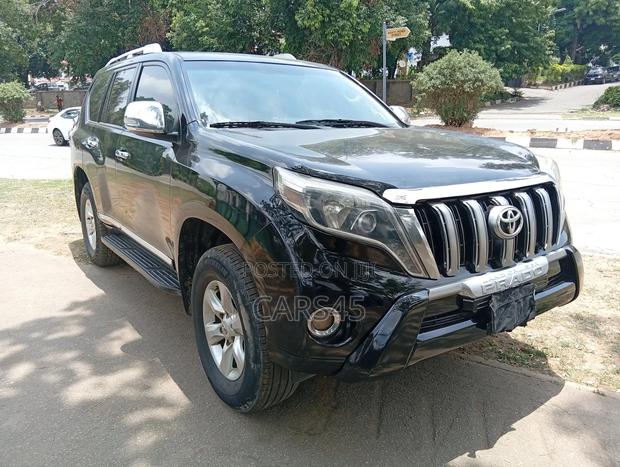 Toyota Land Cruiser Prado 2010 Black