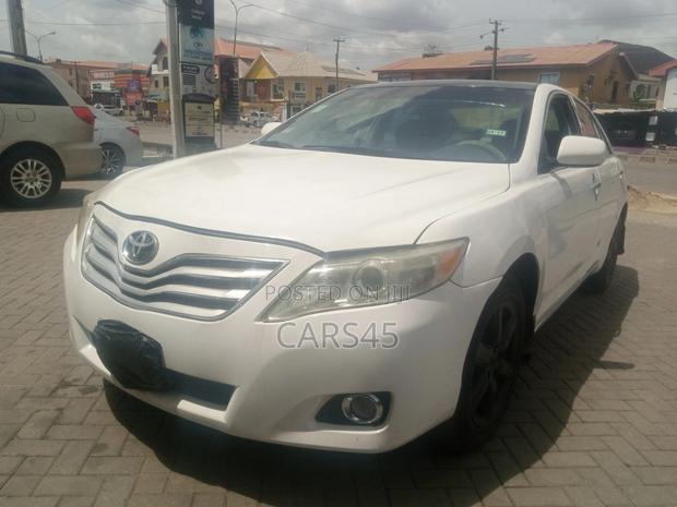 Toyota Camry 2011 White