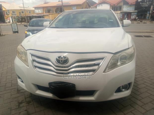 Toyota Camry 2011 White