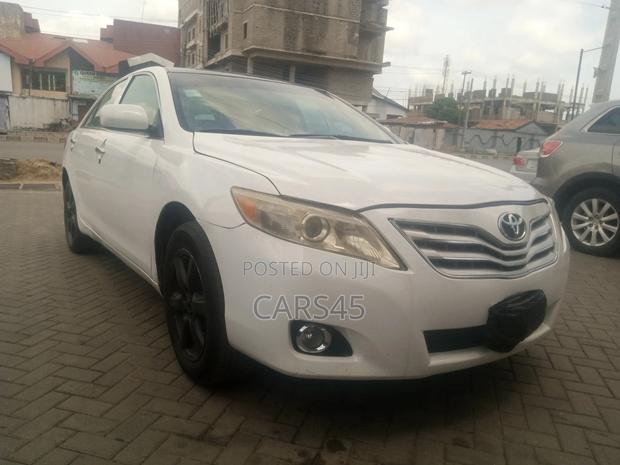 Toyota Camry 2011 White
