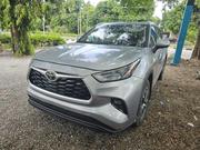 Toyota Highlander 2022 Silver for sale