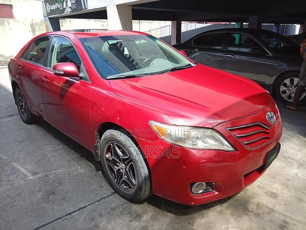 Toyota Camry 2010 Red