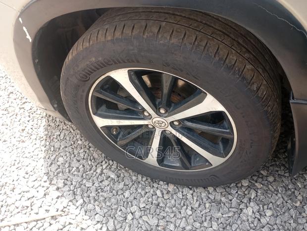 Toyota Highlander 2014 Gold