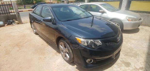 Toyota Camry 2012 Gray