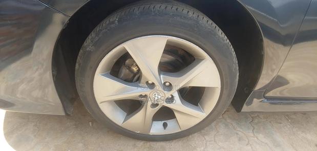 Toyota Camry 2012 Gray