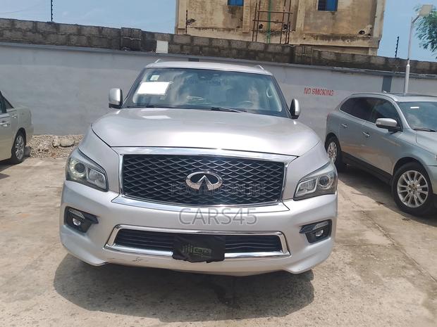 Infiniti QX80 2017 Silver