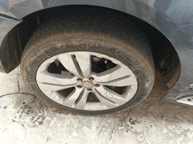 Mercedes-Benz M Class 2011 Gray