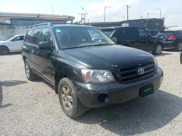 Toyota Highlander 2004 Black