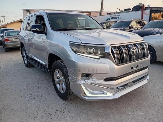 Toyota Land Cruiser Prado 2.7 i 2011 Silver