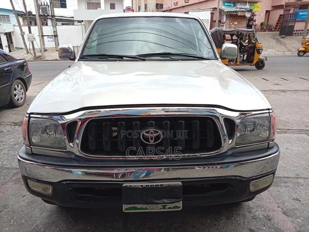Toyota Tacoma 2003 Silver