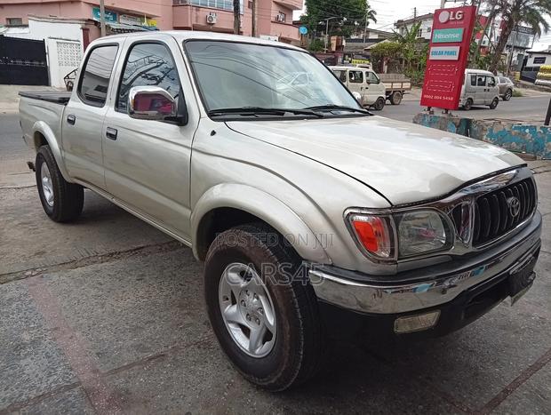Toyota Tacoma 2003 Silver