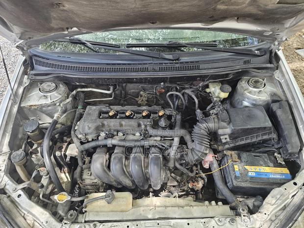 Toyota Corolla 2006 Silver