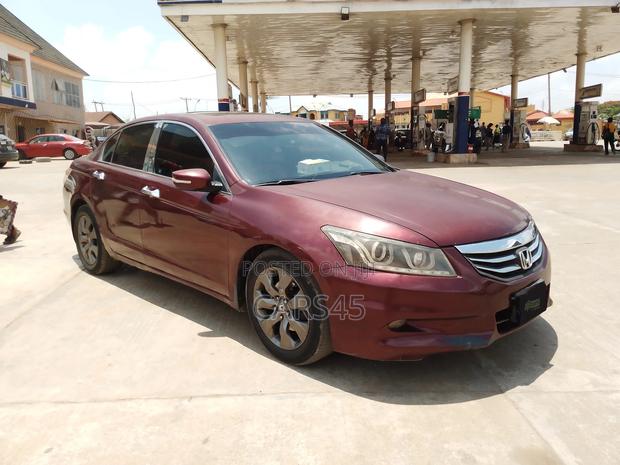 Honda Accord 2009 Red